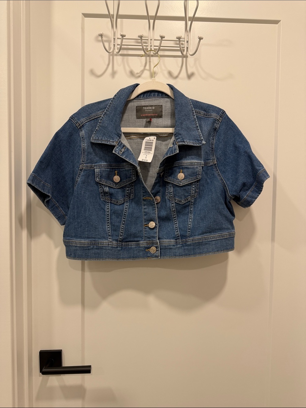 torrid Blue Cropped Short-Sleeve Denim Jacket